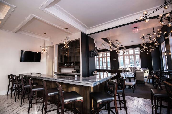Redmont Hotel Birmingham Curio Collection by Hilton