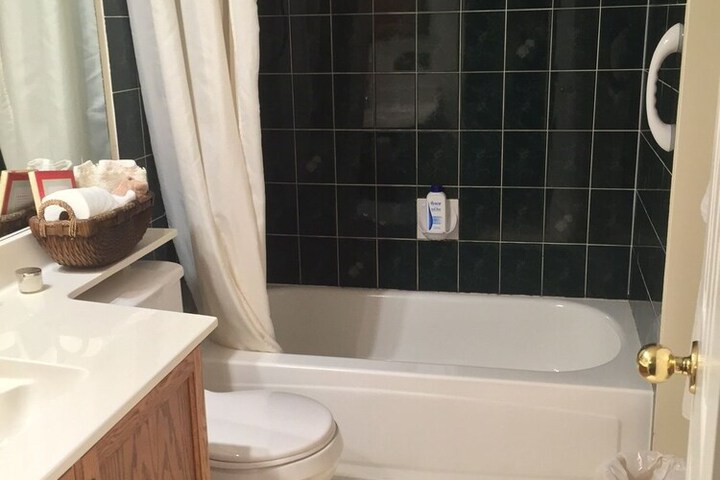 Room 11 of 31