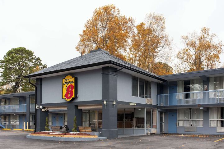 Super 8 by Wyndham Black Mountain / Asheville East