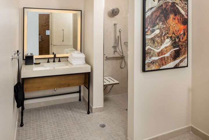 Hotel Melby Downtown Melbourne Tapestry Collection by Hilton
