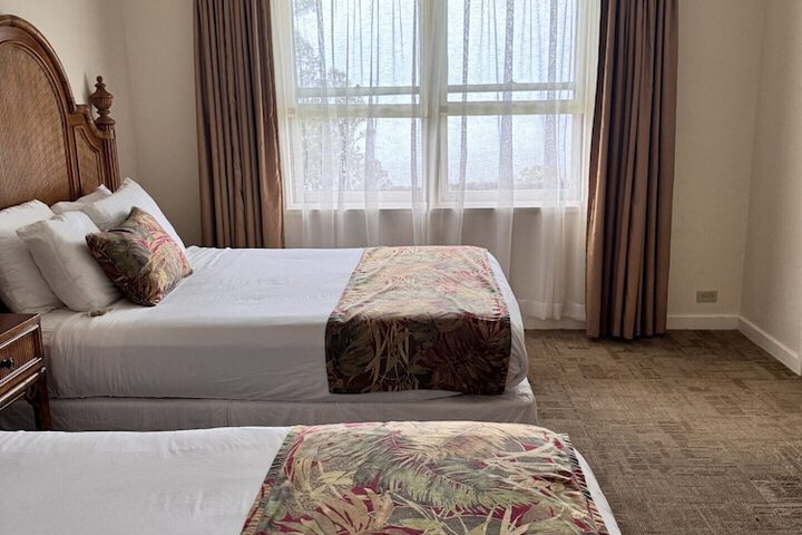 Room 25 of 47