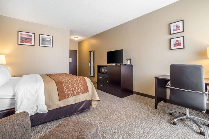 Comfort Inn & Suites Vernal - National Monument Area