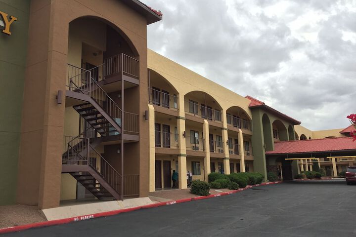 Hotel 2 of 34