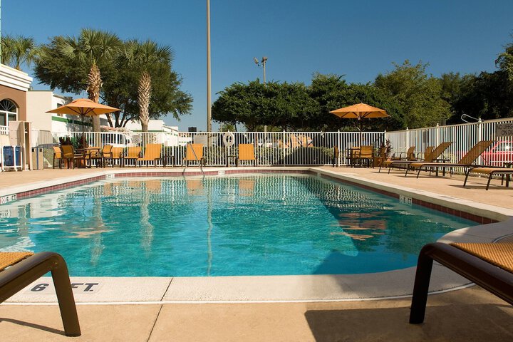 Pool 6 of 25