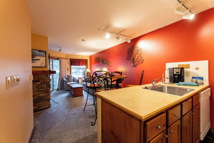 Room 14 of 48