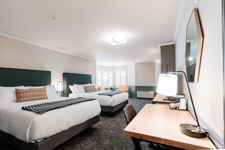 Room 30 of 49
