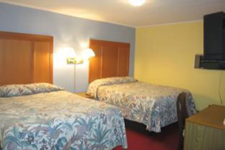 Room 11 of 13