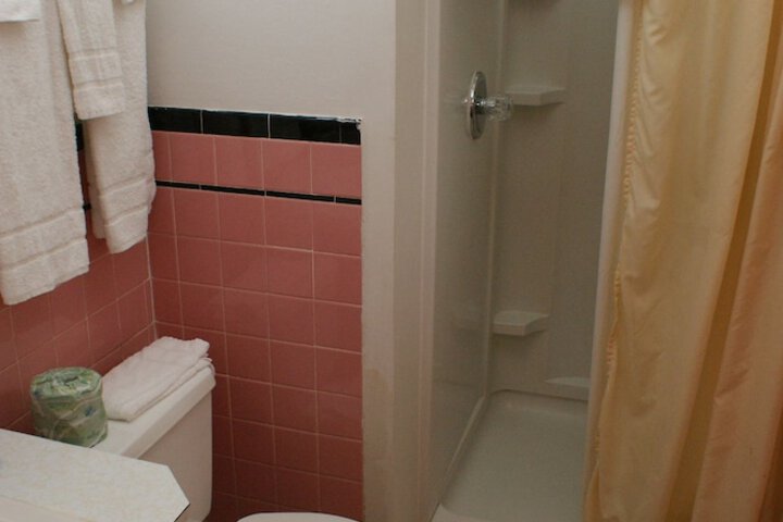 Room 21 of 83