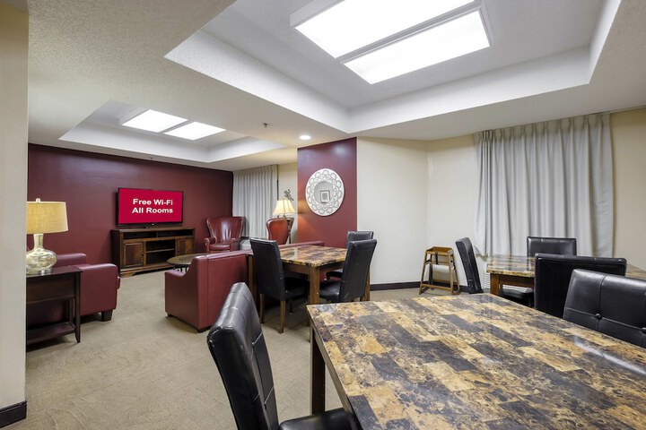 Red Roof Inn PLUS+ Palm Coast