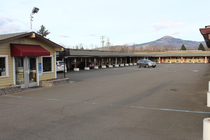 Rodeway Inn Medford South I-5