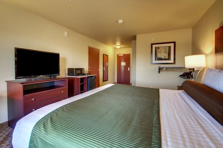 Room 25 of 41