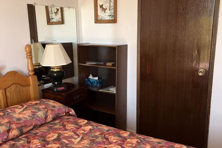 Room 14 of 28