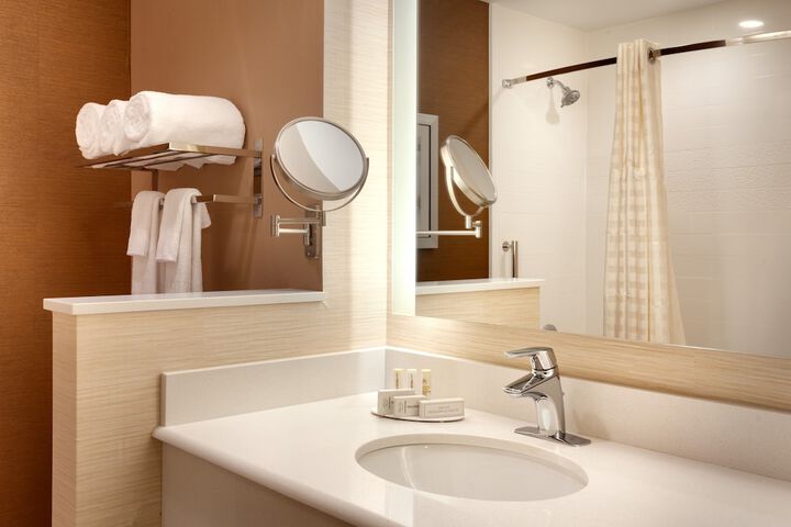 Room 8 of 30