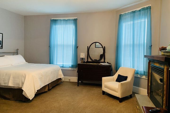 Room 15 of 35