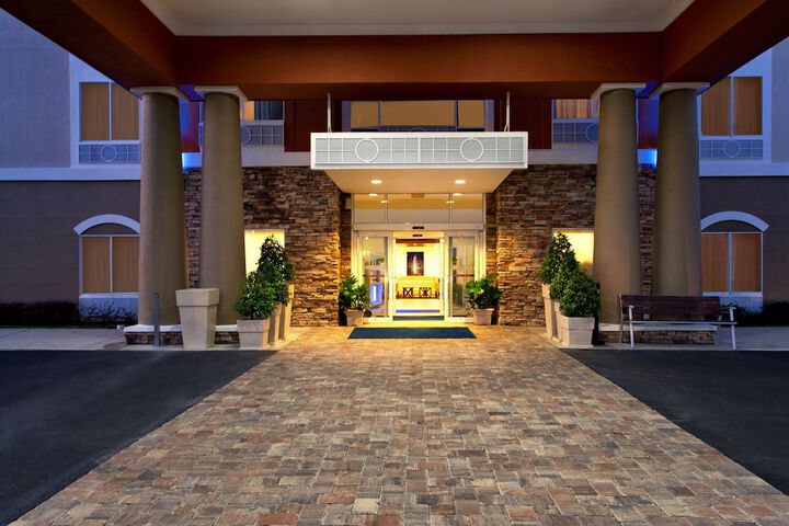 Hotel 7 of 38
