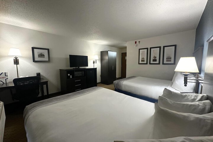 AmericInn by Wyndham Menominee