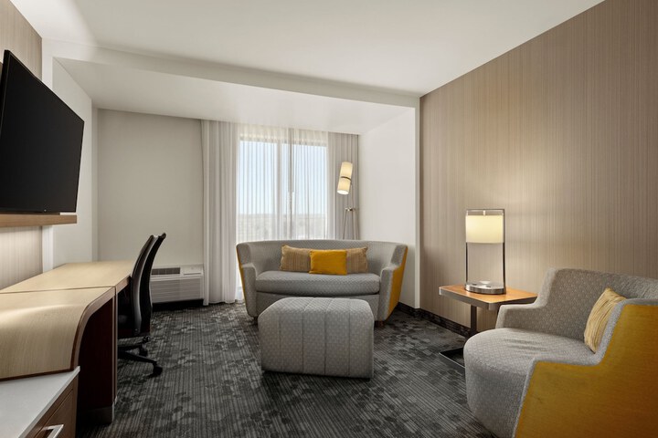 Courtyard by Marriott Omaha East / Council Bluffs IA