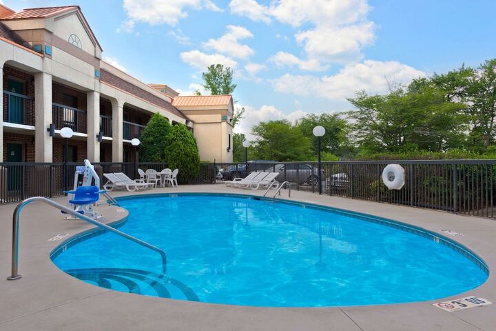 Pool 3 of 24