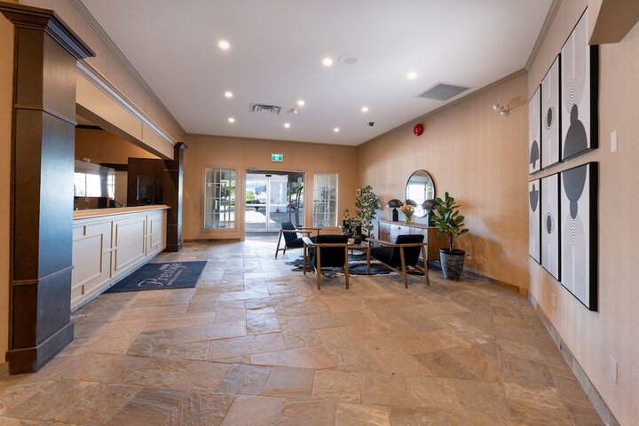 Prestige Vernon Hotel