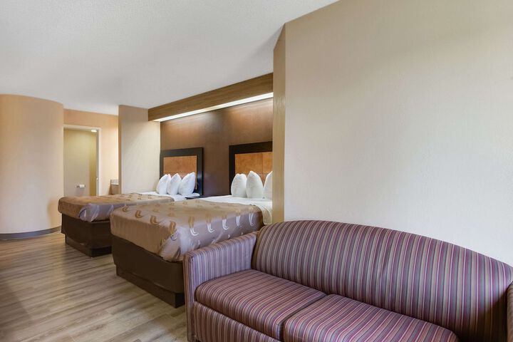 Room 15 of 39
