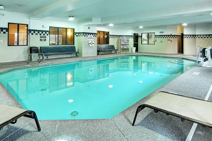 Phoenix Inn Suites - Albany