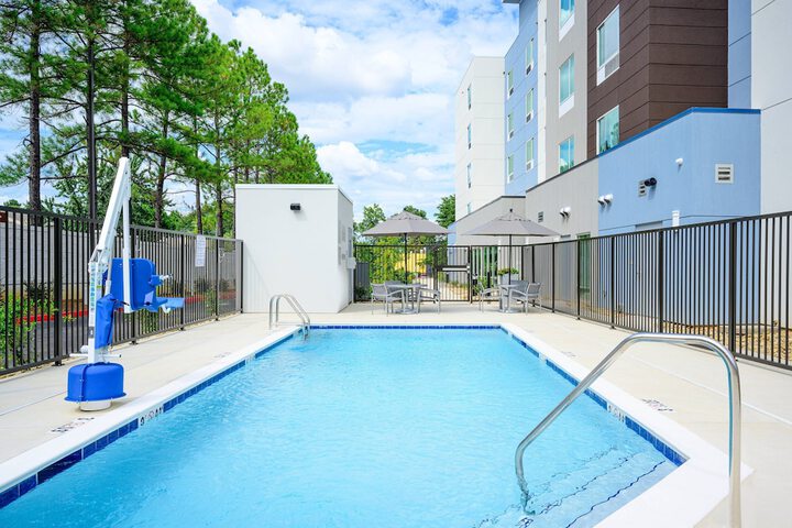 Pool 4 of 33