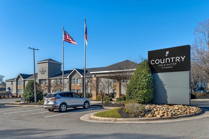 Country Inn & Suites by Radisson Shelby, NC