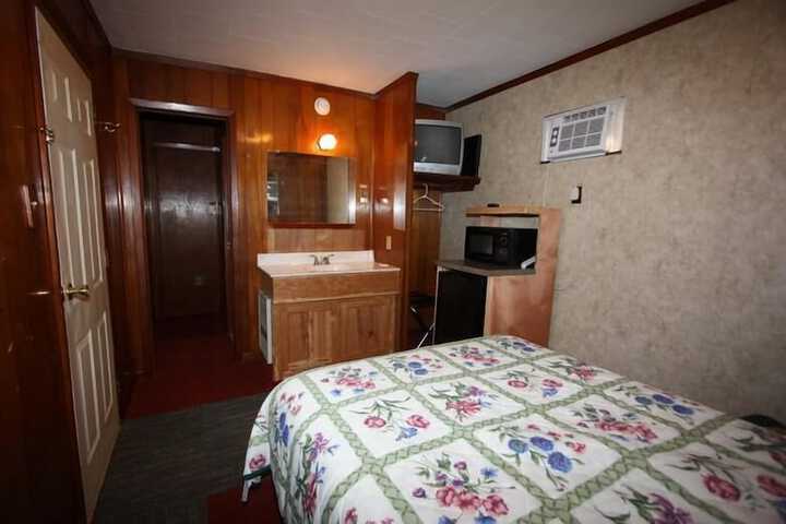 Room 34 of 44