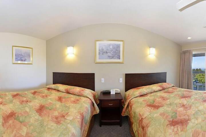 Room 15 of 25