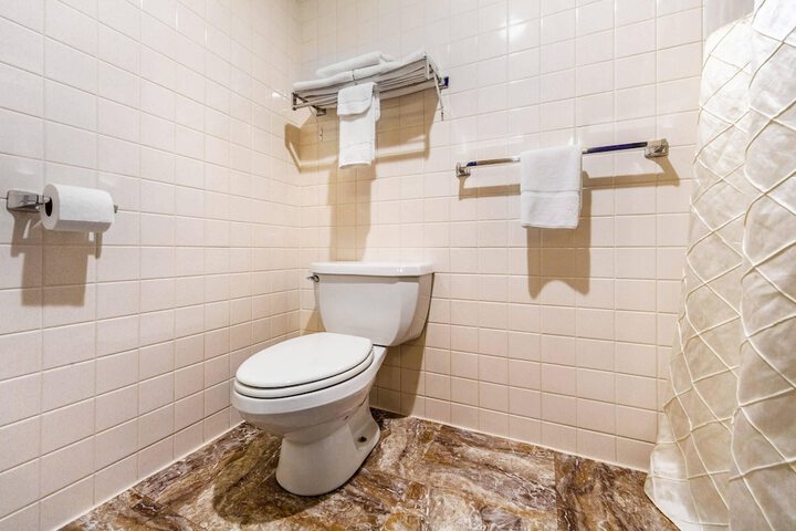 Econo Lodge Inn & Suites Brookings