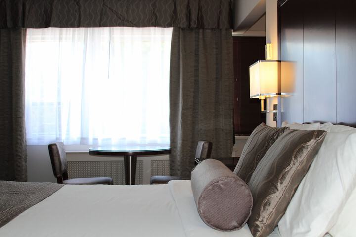 Room 25 of 44