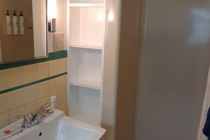 Room 32 of 45