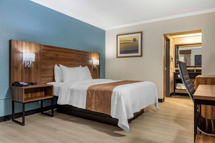 Room 45 of 48