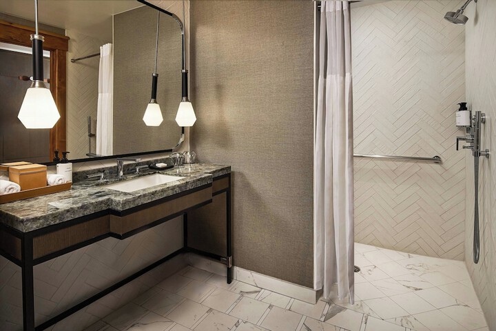 The Hythe a Luxury Collection Resort, Vail