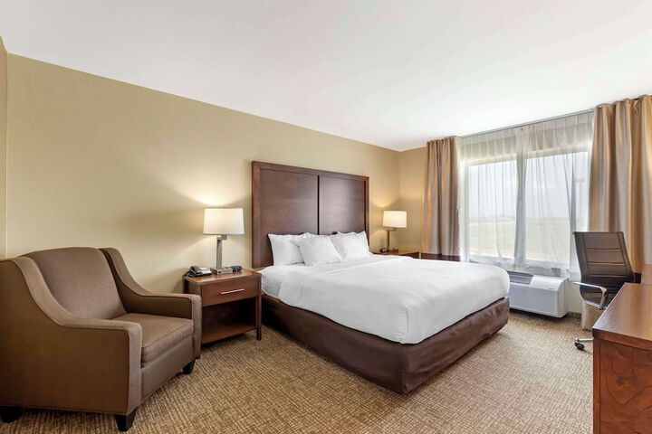 Comfort Inn & Suites Grinnell near I-80