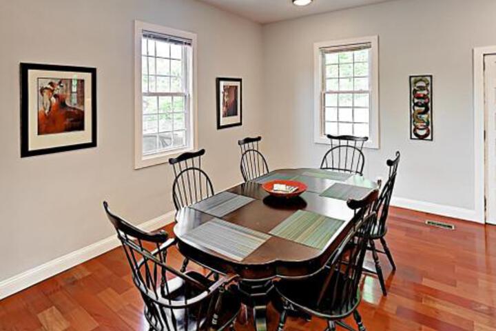 7 3rd Street Home