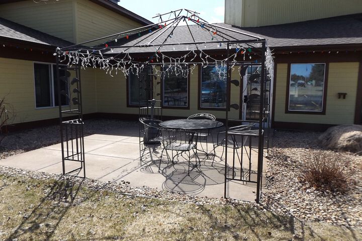 Nisswa Hotel and Suites