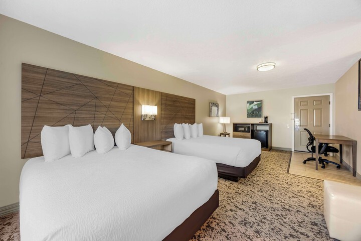 Best Western Plus Grand Manor Inn