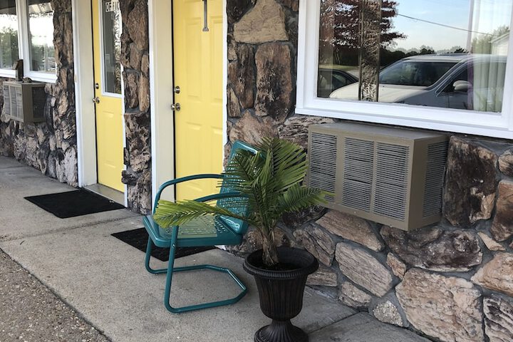 Triangle Inn Motel