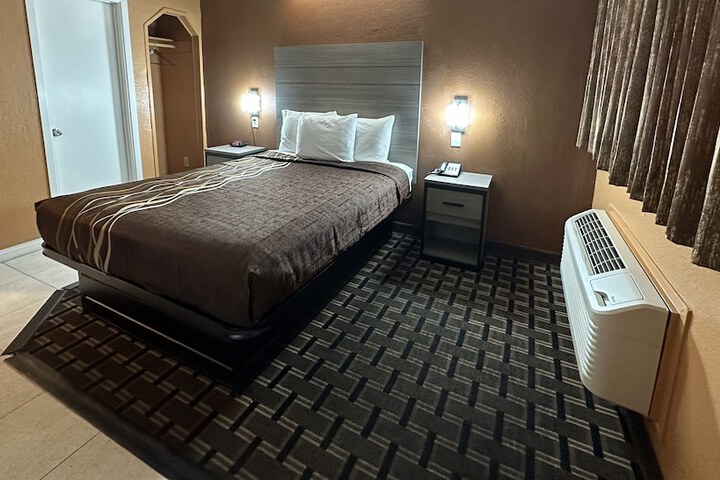 New Corral Motel