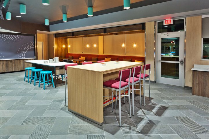 Hotel Interior 10 of 45
