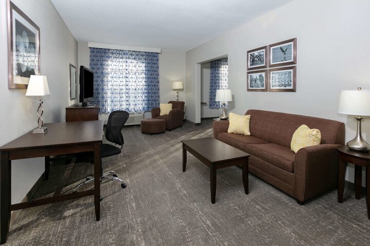 La Quinta Inn & Suites by Wyndham Horn Lake / Southaven Area