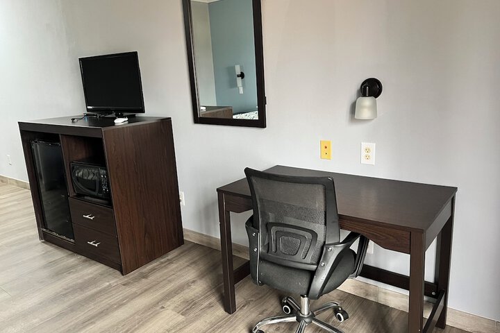 Room 12 of 14