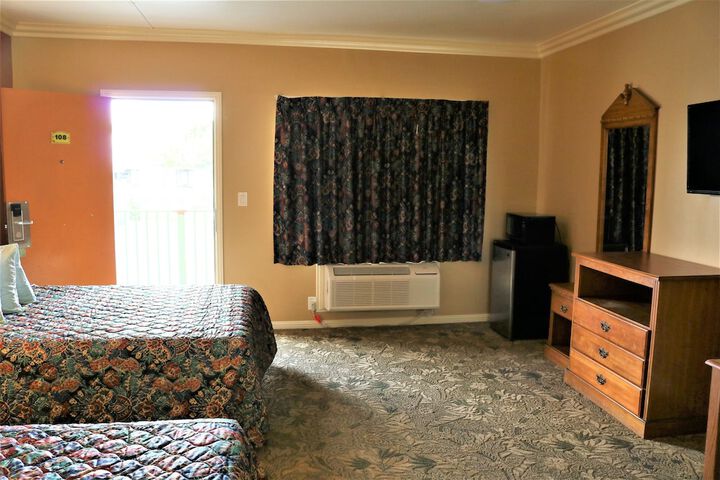 Room 7 of 20