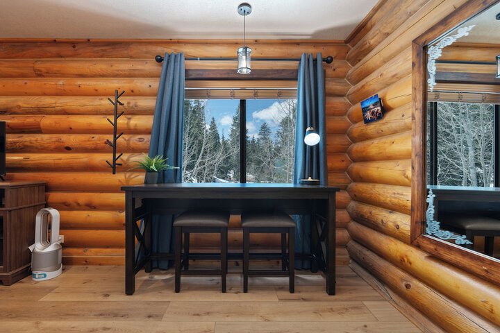 Room 43 of 120