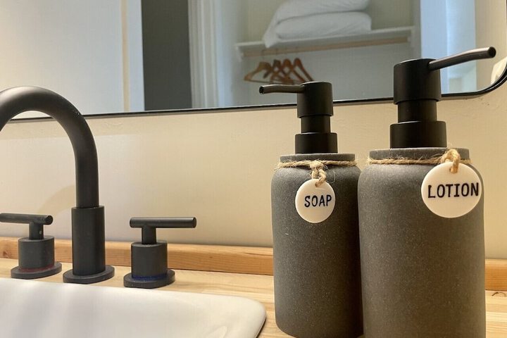 Room 16 of 36
