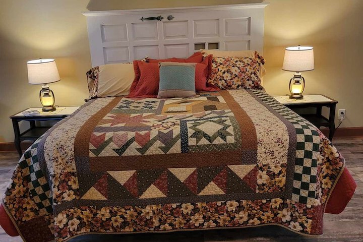 Room 27 of 62