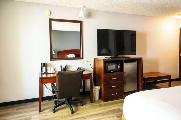Room 35 of 54