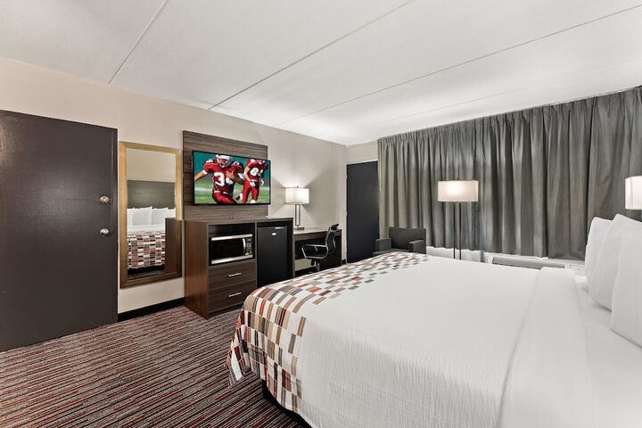 Room 14 of 36