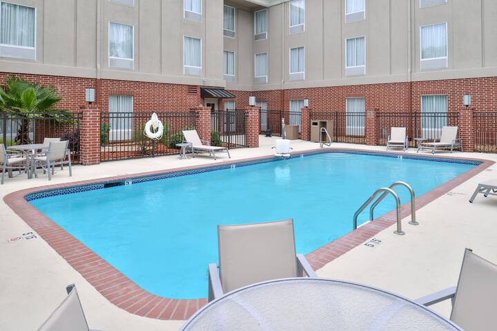 Pool 7 of 38